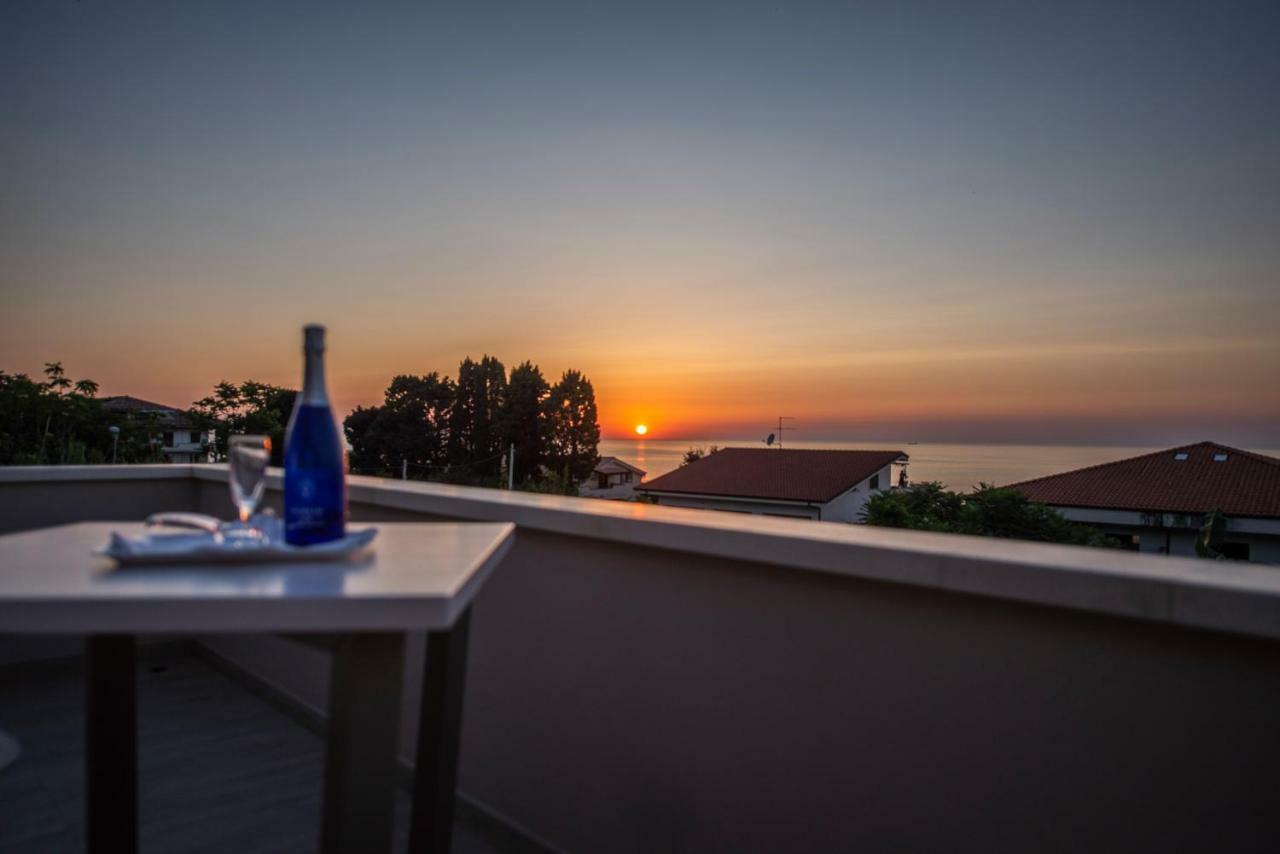 Michelino House Bed & Breakfast Parghelia Luaran gambar